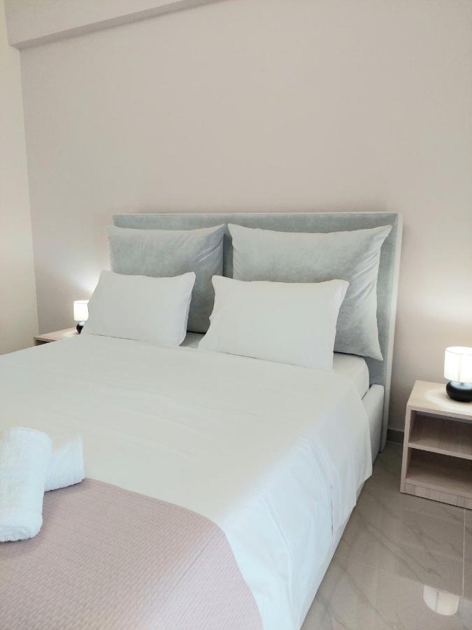 Elizabeth Apartments Himare Esterno foto
