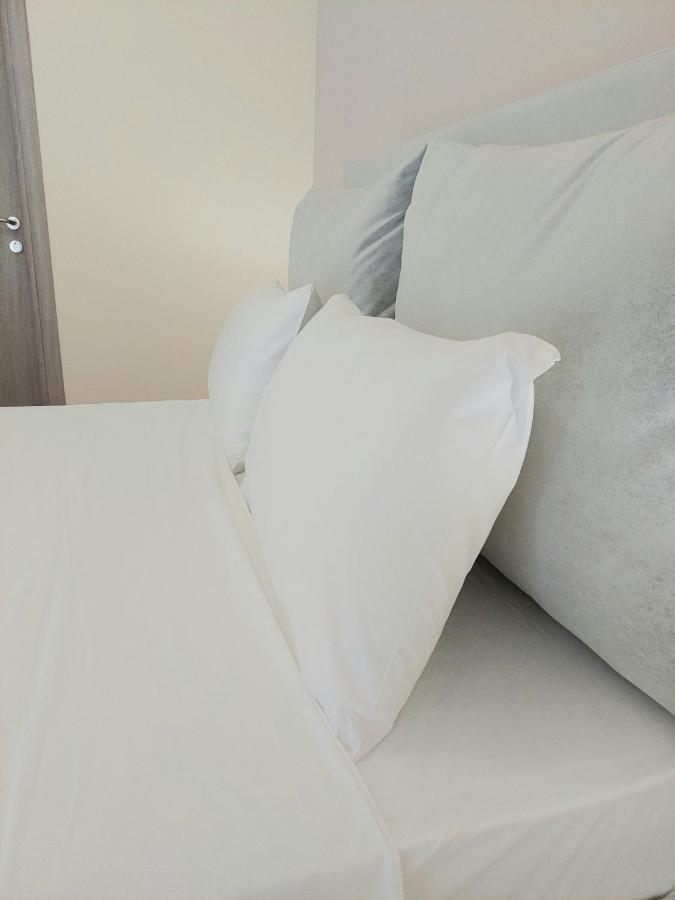 Elizabeth Apartments Himare Esterno foto