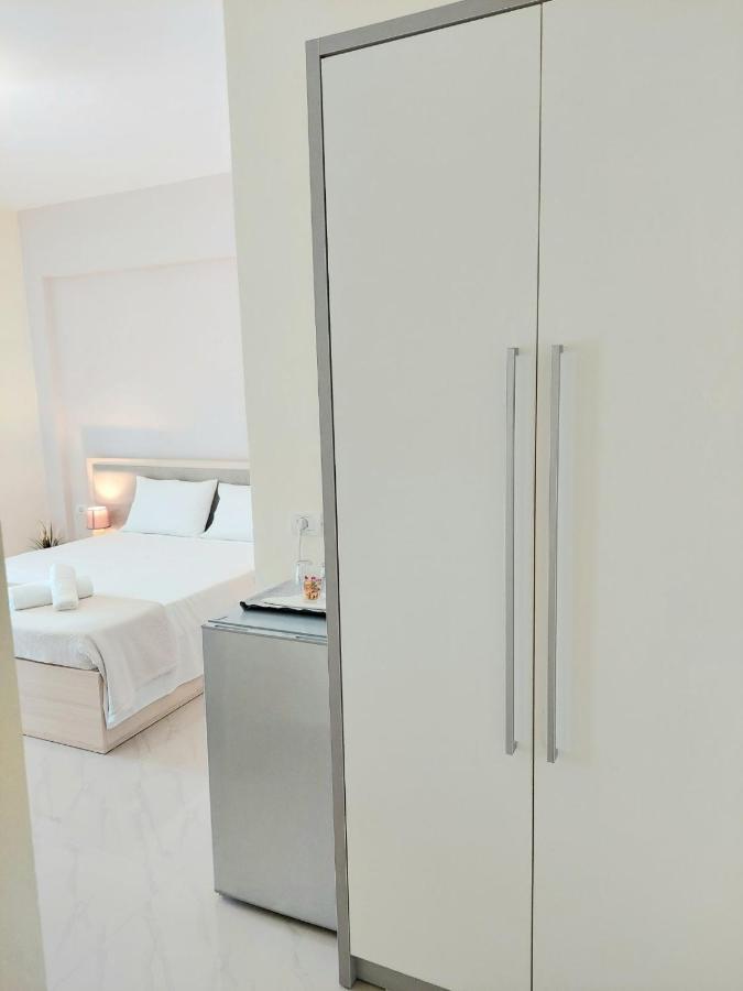 Elizabeth Apartments Himare Esterno foto