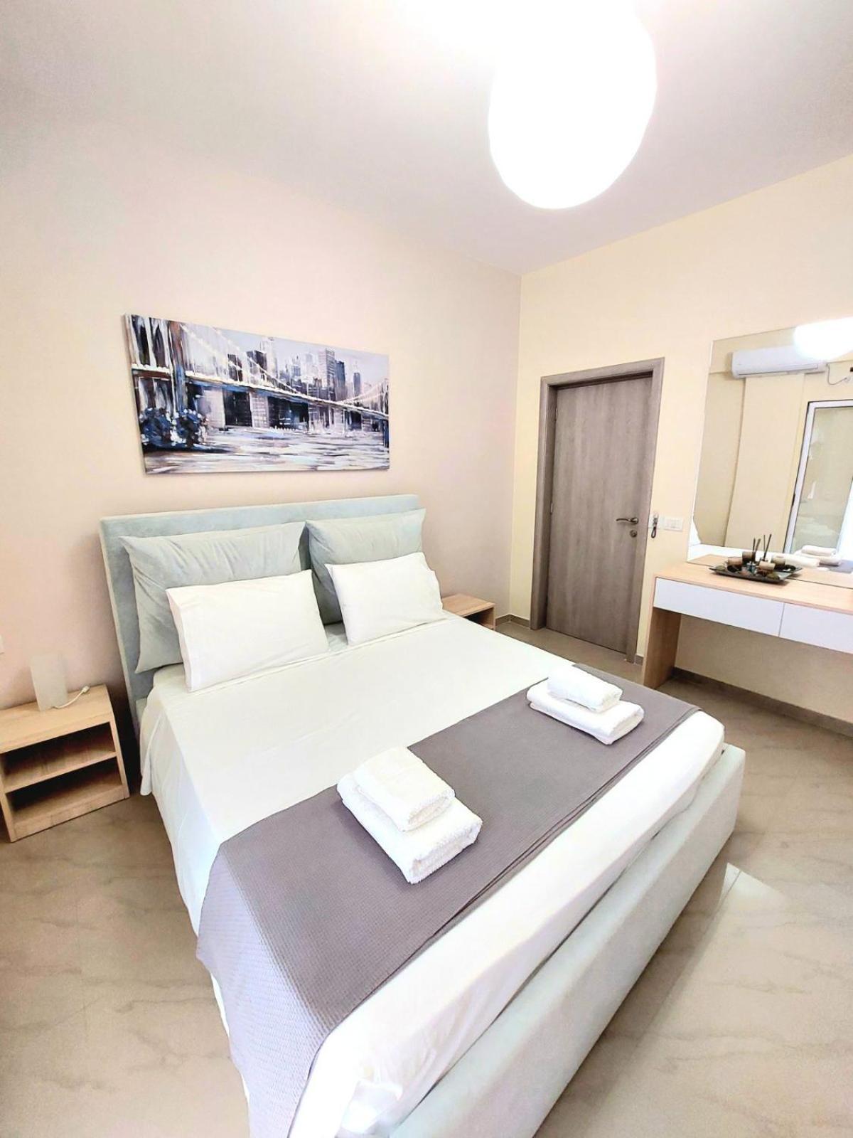 Elizabeth Apartments Himare Esterno foto