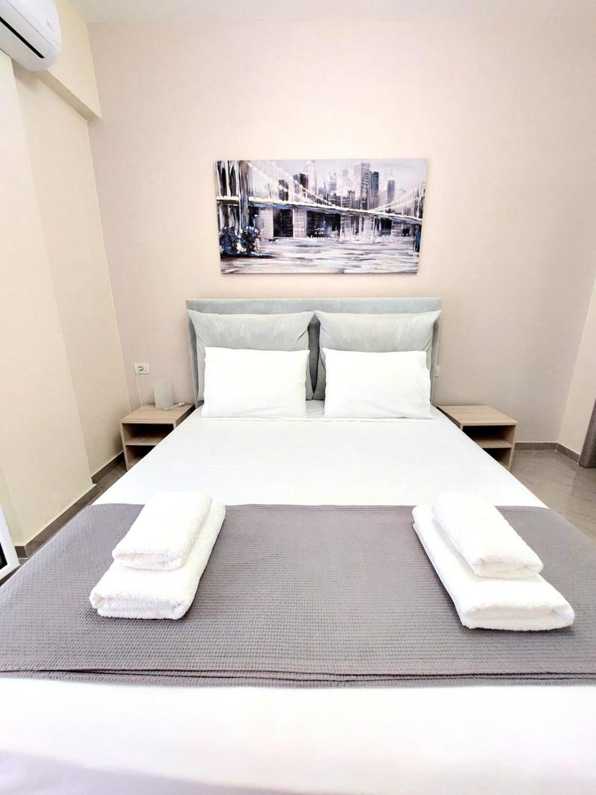 Elizabeth Apartments Himare Esterno foto