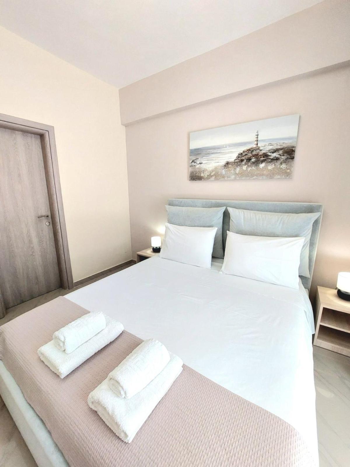 Elizabeth Apartments Himare Esterno foto