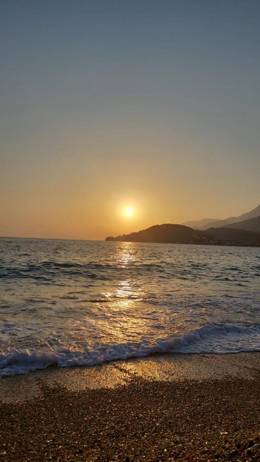 Elizabeth Apartments Himare Esterno foto